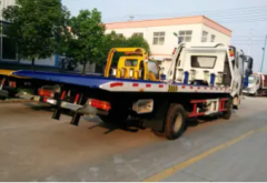 新都拖车救援道路救援提供充电救援、换轮胎救援、故障拖车救援等