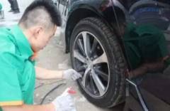 24小时专业道路救援提供充电救援、换轮胎救援、故障拖车救援等